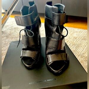 Alexander Wang:Noemi cutout embossed leather ankle boots